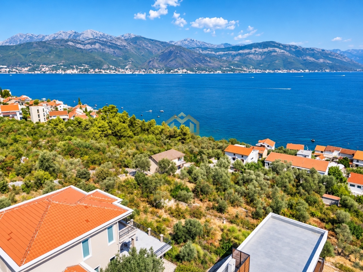 NA PRODAJU – URBANIZOVANO ZEMLJIŠTE U KRAŠIĆIMA, TIVAT