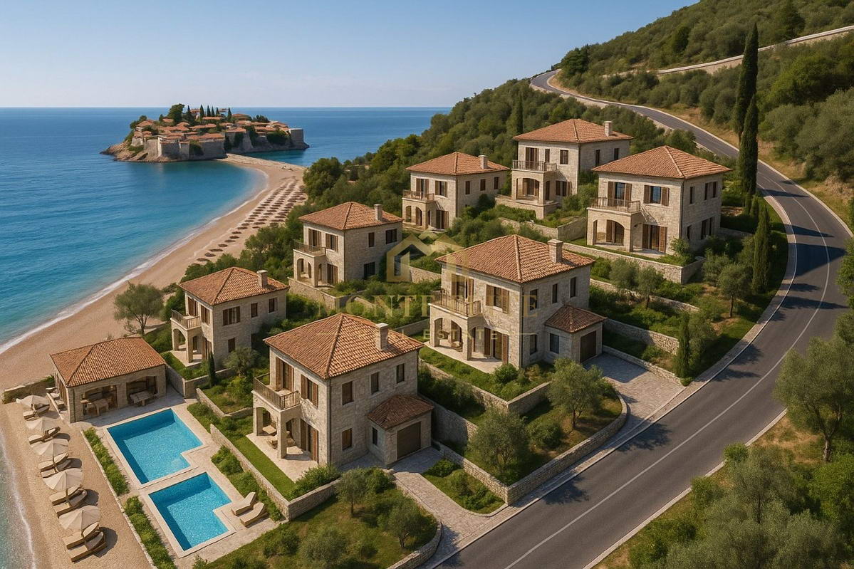 Prvolinijska razvojna parcela uz Sveti Stefan – 6.000 m²